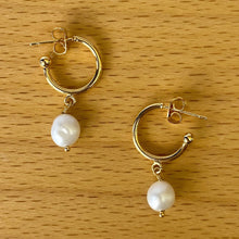 Load image into Gallery viewer, Fresh Water Pearl Sleeper