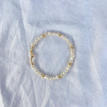 Load image into Gallery viewer, Fresh Water Pearl Bracelet
